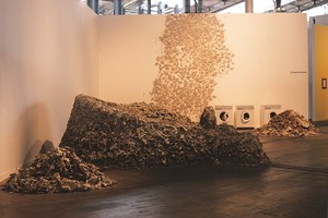 Huang Yong Ping, 'Reptiles' (1989). Exhibition view: 'exhibition Les Magiciens de la Terre,' Center Pompidou, Paris. FIELD MEETING Take 6: Thinking Collections (26 January 2019), in collaboration with Alserkal Avenue, Dubai. Courtesy of Asia Contemporary Art Week (ACAW).